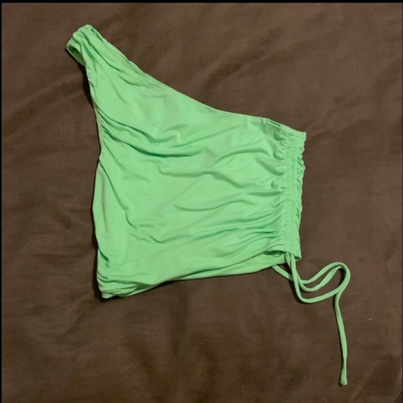 NWOT H:ours Revolve Hailee Top - Picture 4 of 10